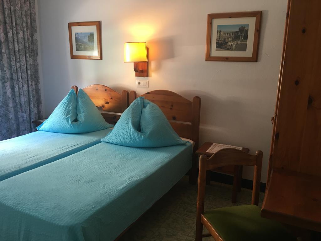 Pension Casa Austria Calella Eksteriør billede