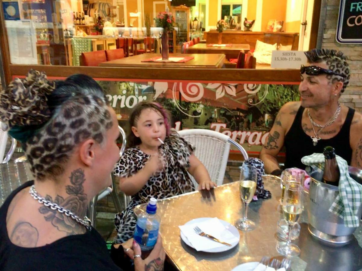 Pension Casa Austria Calella Eksteriør billede