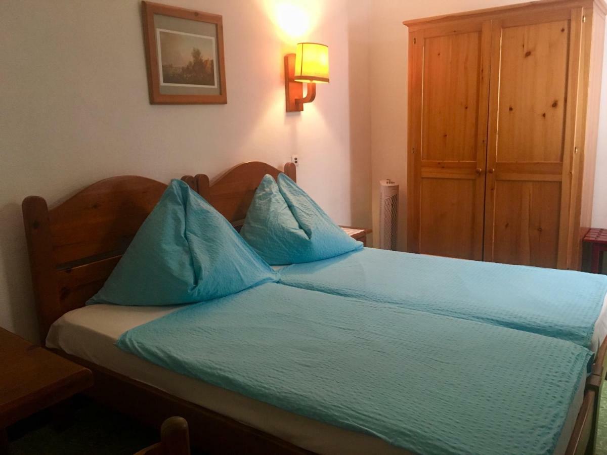 Pension Casa Austria Calella Eksteriør billede