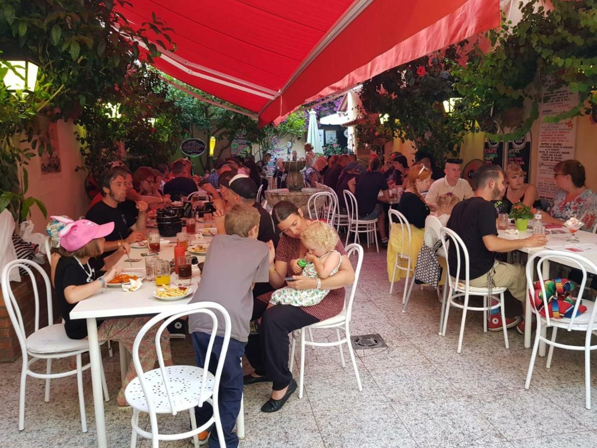 Pension Casa Austria Calella Eksteriør billede